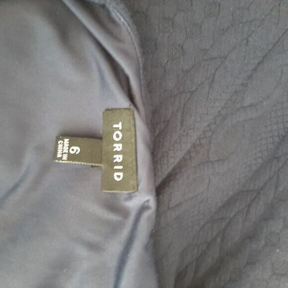 TORRID Mini Textured Fine Knit Skater Dress Navy Sz 6X | 30 - Picture 7 of 9